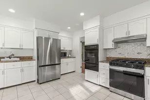 1341 Pelhamdale Ave, Pelham, NY 10803 - Photo 10