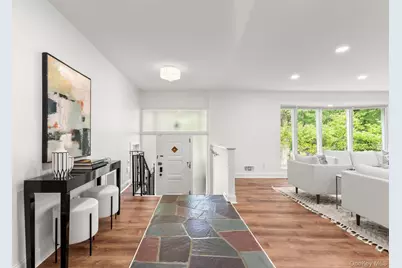 1341 Pelhamdale Avenue, Pelham, NY 10803 - Photo 2