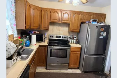 89 Lincoln Avenue, Deer Park, NY 11729 - Photo 2