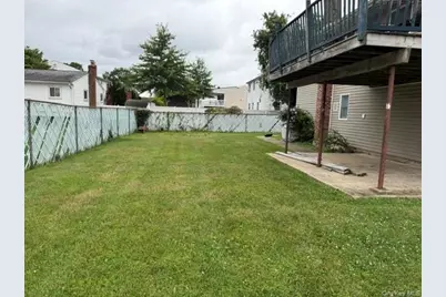 89 Lincoln Avenue, Deer Park, NY 11729 - Photo 6