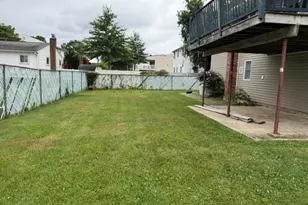 89 Lincoln Ave, Deer Park, NY 11729 - Photo 6
