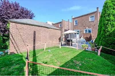516 W Market Street, Long Beach, NY 11561 - Photo 24