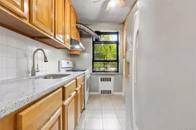 25-34 Union Street #2F, Flushing, NY 11354 - Photo 8