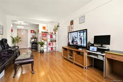 25-34 Union Street #2F, Flushing, NY 11354 - Photo 2