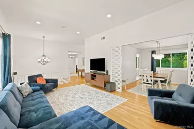 80 Hickory Hill Drive, Dobbs Ferry, NY 10709 - Photo 6