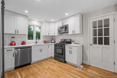 1 Harmon Drive, Larchmont, NY 10538 - Photo 8