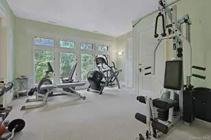 215 Soundview Ave, White Plains, NY 10606 - Photo 36