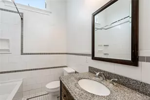 4 Wilshire Ct, Freeport, NY 11520 - Photo 18