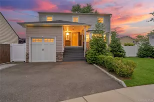 4 Wilshire Ct, Freeport, NY 11520 - Photo 2