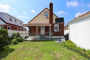 7 Catherine Ct, Elmont, NY 11003 - Photo 34
