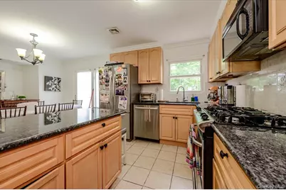 30 Cheshire Road, Inwood, NY 11096 - Photo 10