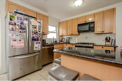 30 Cheshire Road, Inwood, NY 11096 - Photo 8