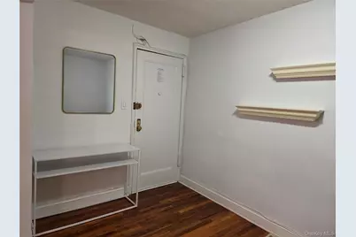 67-12 Yellowstone Boulevard #B15, Forest Hills, NY 11375 - Photo 2