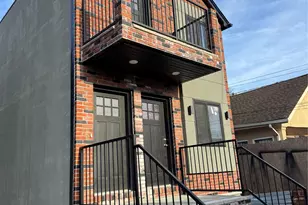 121-11 195th St, Saint Albans, NY 11413 - Photo 1