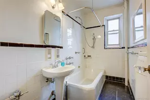 77-15 113th St, Forest Hills, NY 11375 - Photo 30
