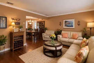 32 Taylor Dr, Farmingdale, NY 11735 - Photo 10