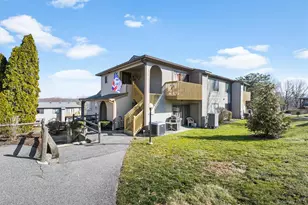 62 Scenic Vw, Yorktown Heights, NY 10598 - Photo 2