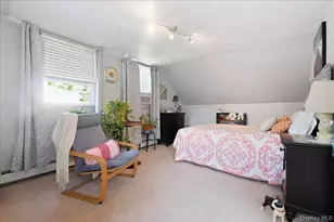 25 Rhode Island Ave, Massapequa, NY 11758 - Photo 22