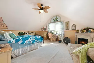 25 Rhode Island Avenue, Massapequa, NY 11758 - Photo 24