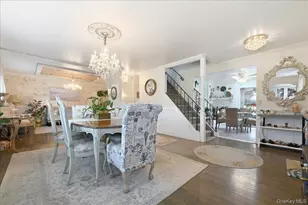 25 Rhode Island Ave, Massapequa, NY 11758 - Photo 8