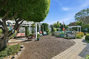 25 Rhode Island Ave, Massapequa, NY 11758 - Photo 34