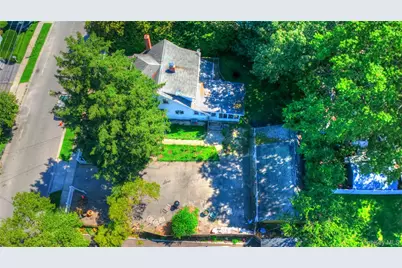 81 Notre Dame Avenue, Hicksville, NY 11801 - Photo 40