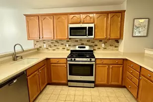 25 Fairways Dr, Middletown, NY 10940 - Photo 6