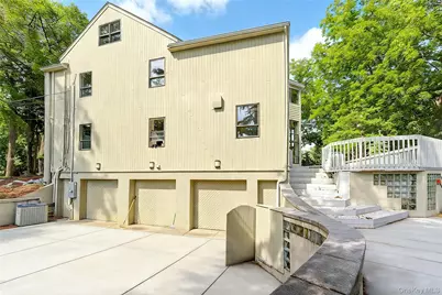 6 The Maples, Roslyn, NY 11576 - Photo 8