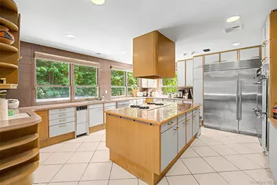 6 The Maples, Roslyn, NY 11576 - Photo 4