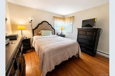80 Carroll Street, Brentwood, NY 11717 - Photo 6