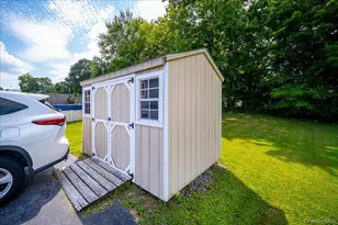 26 Delaware Rd, Newburgh, NY 12550 - Photo 40