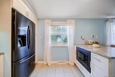 26 Delaware Road, Newburgh, NY 12550 - Photo 16