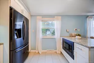26 Delaware Rd, Newburgh, NY 12550 - Photo 16