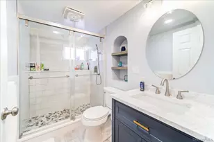 26 Delaware Rd, Newburgh, NY 12550 - Photo 32
