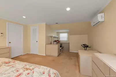 132 Norman Drive, East Meadow, NY 11554 - Photo 12