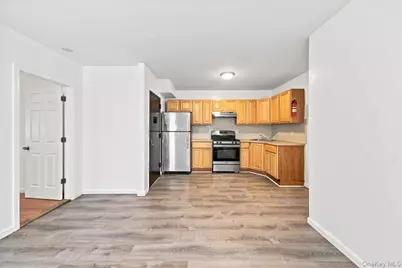 1022 E 219th Street, Bronx, NY 10469 - Photo 12