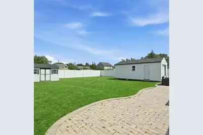 1363 Manatuck Boulevard, Bay Shore, NY 11706 - Photo 20
