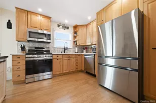 1363 Manatuck Blvd, Bay Shore, NY 11706 - Photo 10