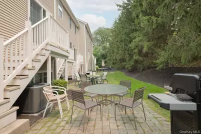 35 Meadow Lane #35-Building 8F, Nanuet, NY 10954 - Photo 6