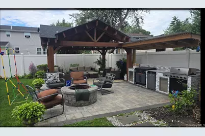 353 Barleau Street, Brentwood, NY 11717 - Photo 2