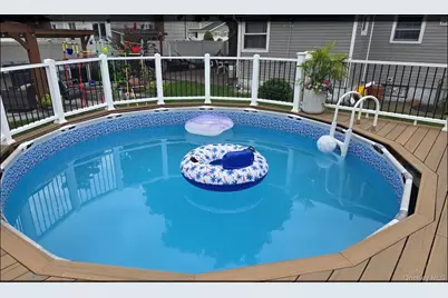 353 Barleau Street, Brentwood, NY 11717 - Photo 14