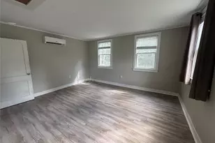 425 Landing Ave, Smithtown, NY 11787 - Photo 14