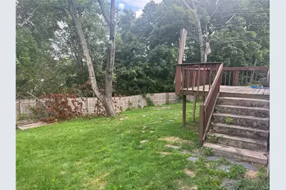 425 Landing Avenue, Smithtown, NY 11787 - Photo 18