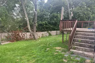 425 Landing Ave, Smithtown, NY 11787 - Photo 18