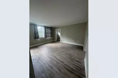 425 Landing Avenue, Smithtown, NY 11787 - Photo 16