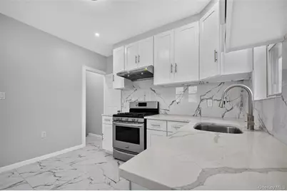 94-45 243rd Street, Floral Park, NY 11001 - Photo 10