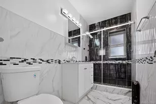 9445 243rd St, Floral Park, NY 11001 - Photo 12