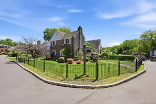 51 Cumberland Dr, Yonkers, NY 10704 - Photo 2