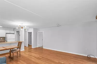 800 Willis Avenue #105, Albertson, NY 11507 - Photo 6