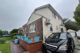 86-22 251st St, Bellerose, NY 11426 - Photo 2
